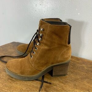 Apostrophe leather boots like new